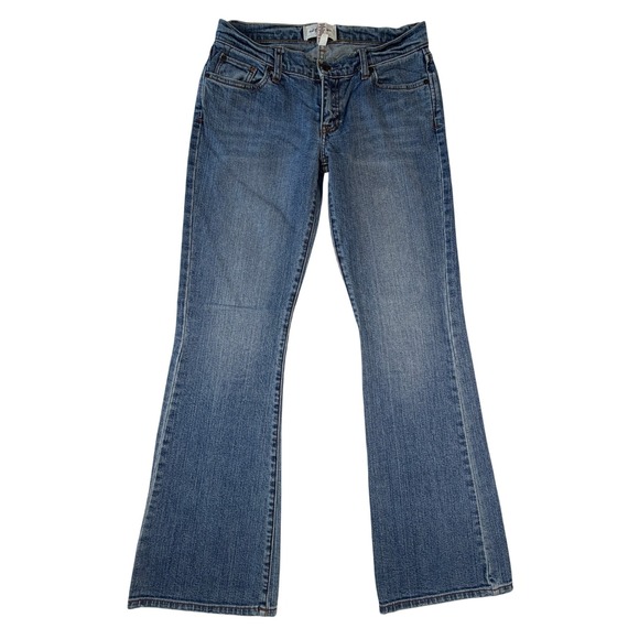 Abercrombie & Fitch Denim - Abercrombie and Fitch Low Rise Flare Jeans Medium Wash Blue Denim Size 6 Regular